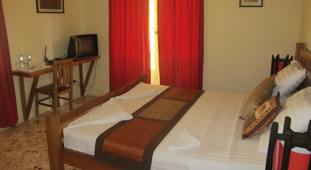 Mea Culpa Kampot Hotel Luaran gambar