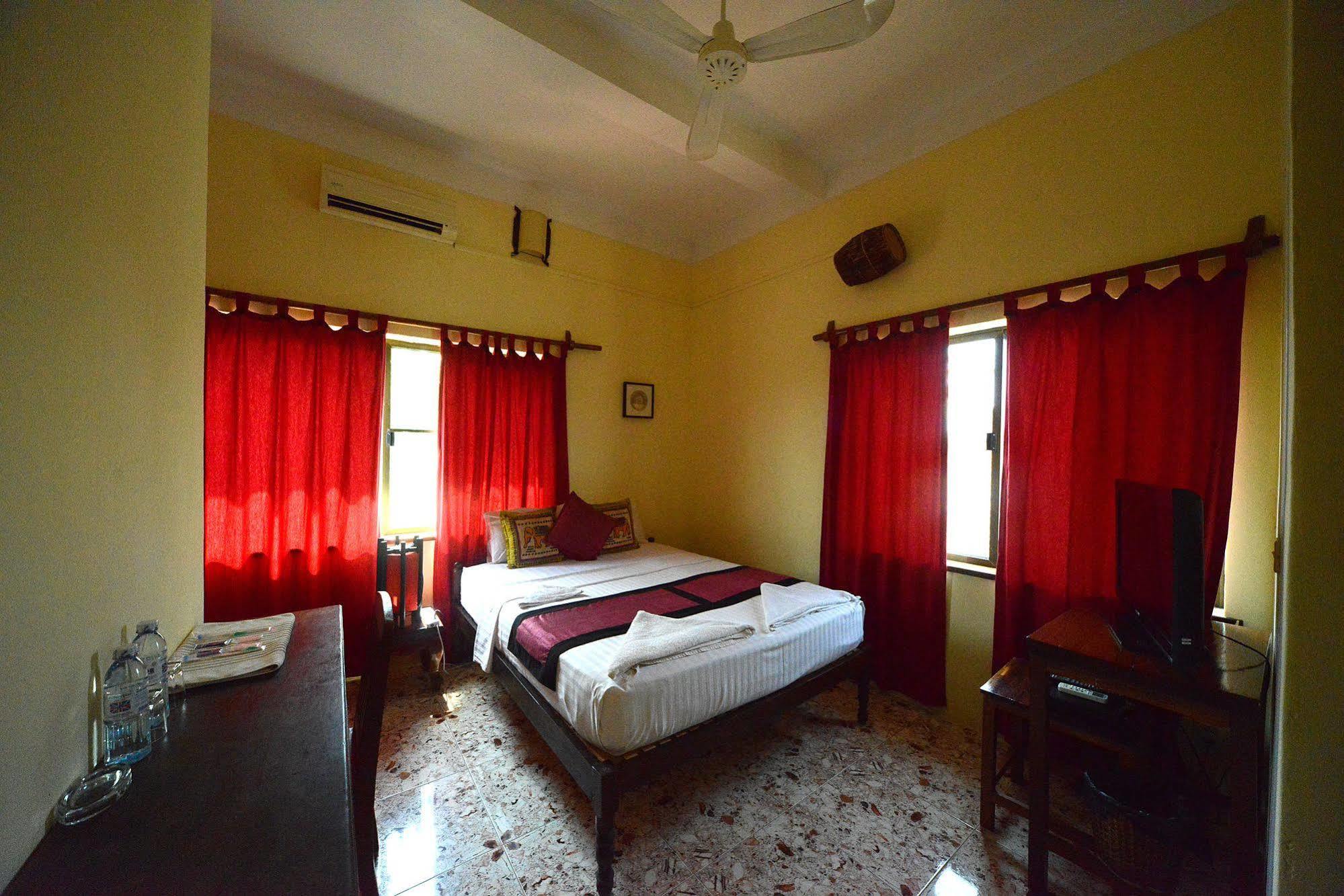 Mea Culpa Kampot Hotel Luaran gambar