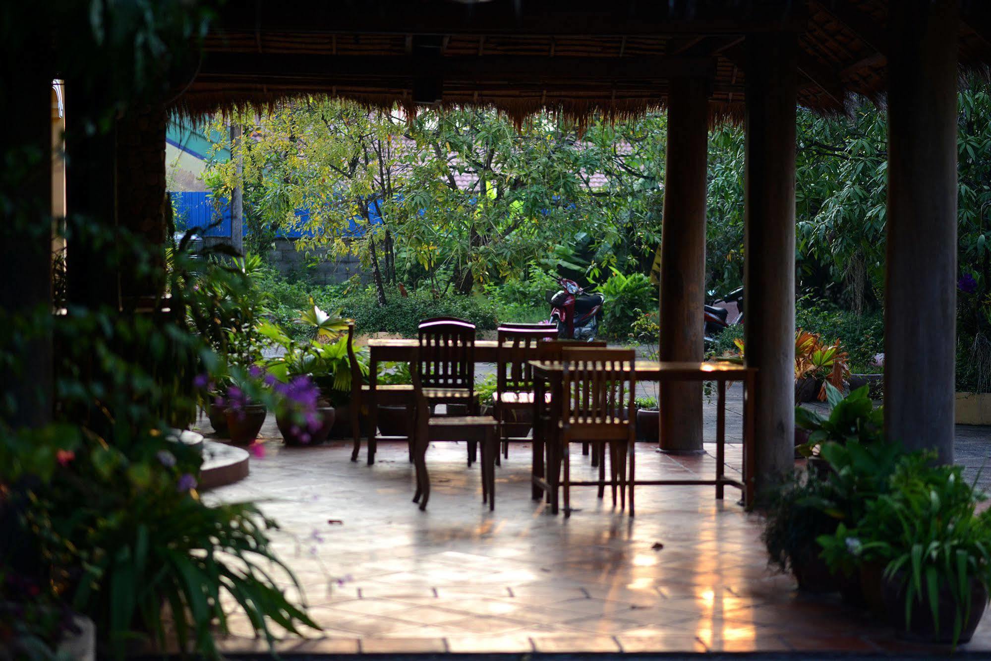 Mea Culpa Kampot Hotel Luaran gambar