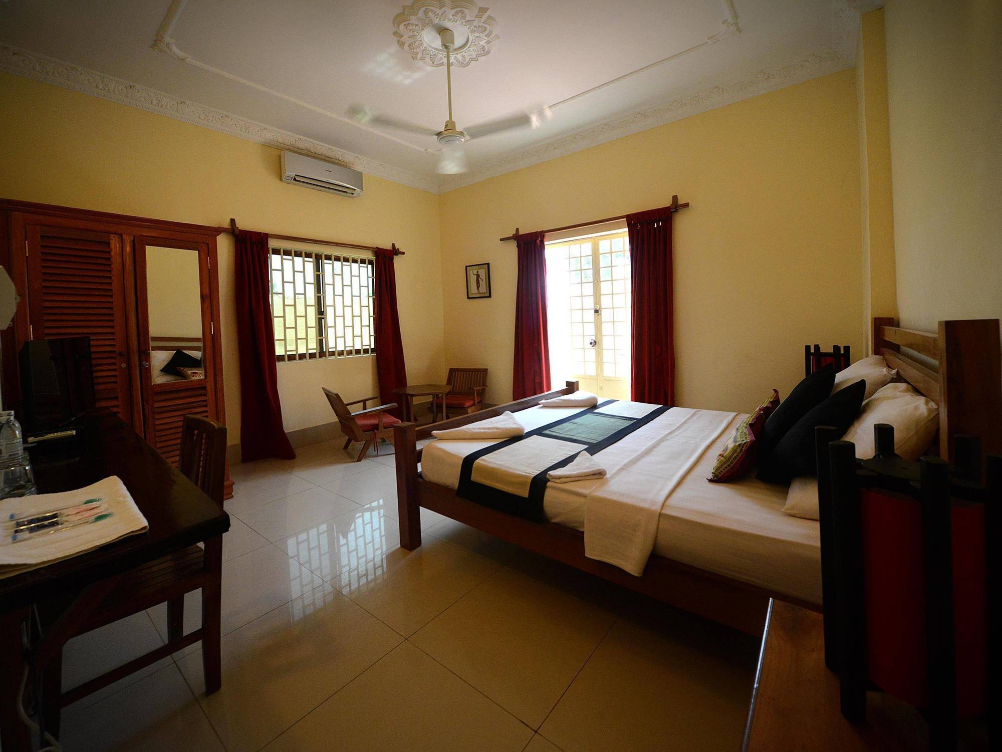 Mea Culpa Kampot Hotel Luaran gambar
